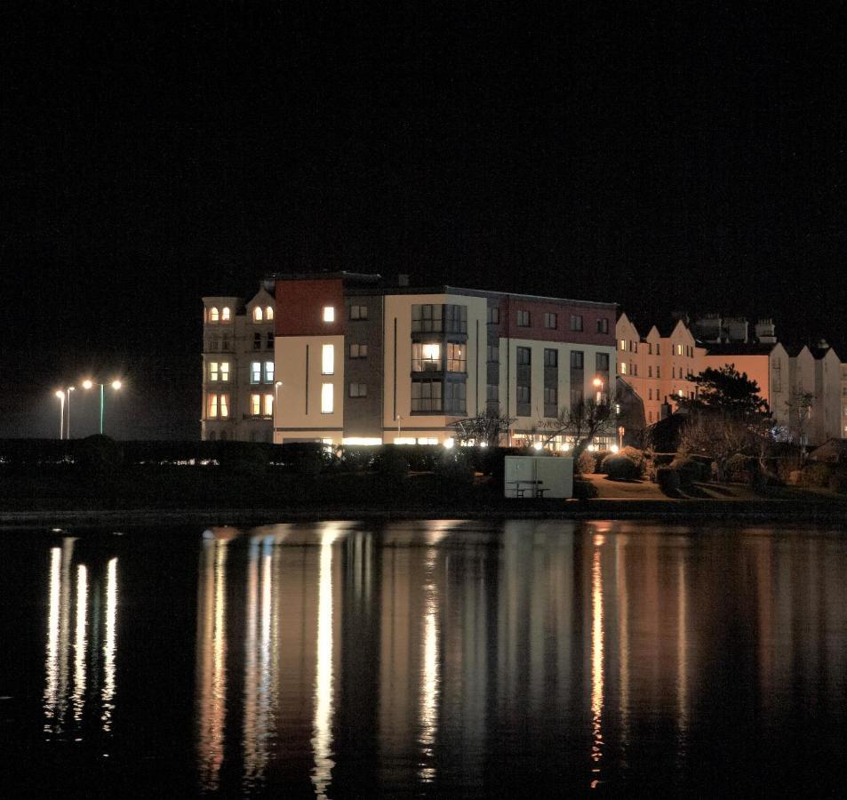 Ramsey Park Hotel מראה חיצוני תמונה